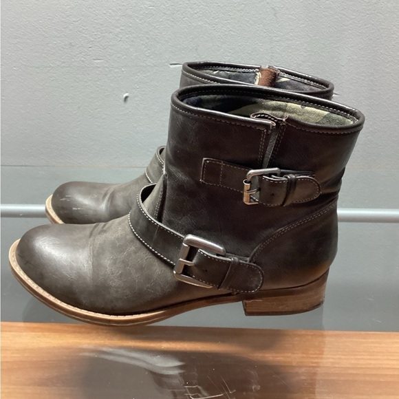 Shi Boots by Journey - Picture 5 of 7